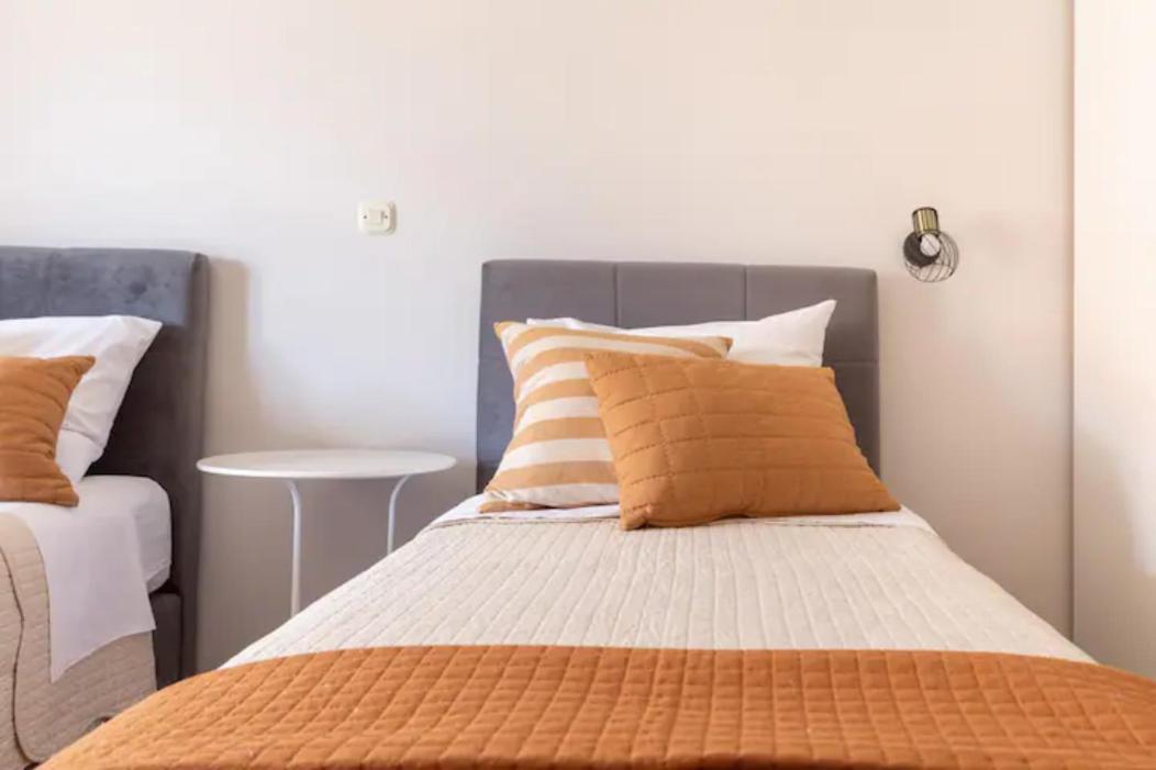 Apartments "Villa Antisin" With Heated Pool ザダル エクステリア 写真