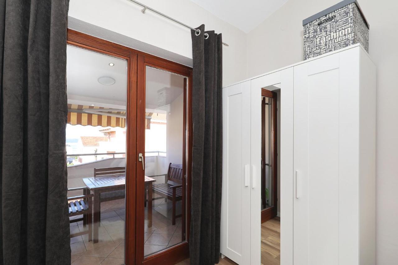 Apartments "Villa Antisin" With Heated Pool ザダル エクステリア 写真